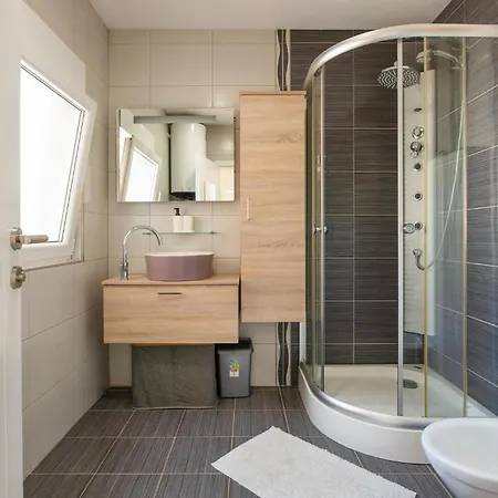 Beautiful In With Wifi Holiday home *